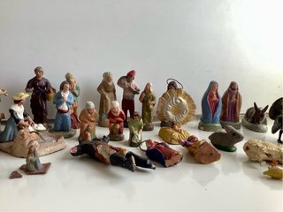 Lote de Antiguas Figuras de Belén Barro