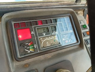 Se vende tractor avantage 65V frutero