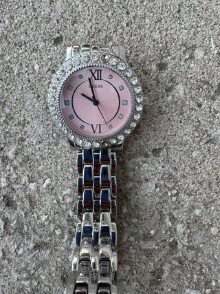 Reloj Guess Rosa y Plateado