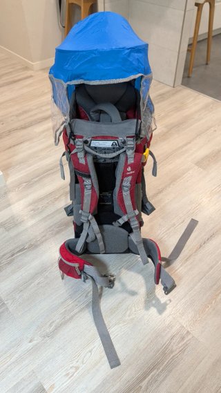 Mochila Deuter Kid Comfort 2 + chubasquero
