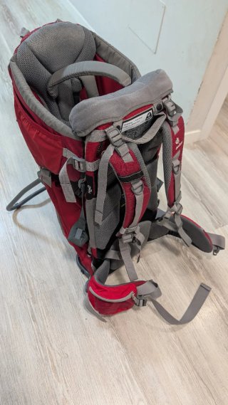 Mochila Deuter Kid Comfort 2 + chubasquero