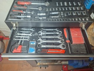 Caja de herramientas con cajones