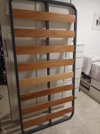 Somier de madera y metal sin patas