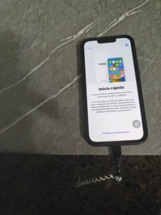 Móvil Phone13 azul oscuro,solo hay que desbloquear