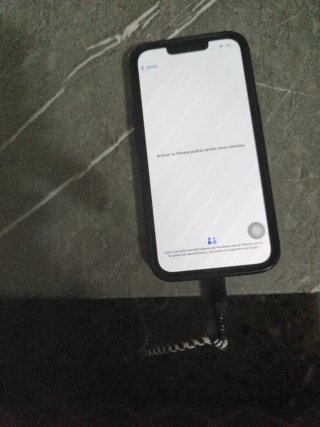 Móvil Phone13 azul oscuro,solo hay que desbloquear
