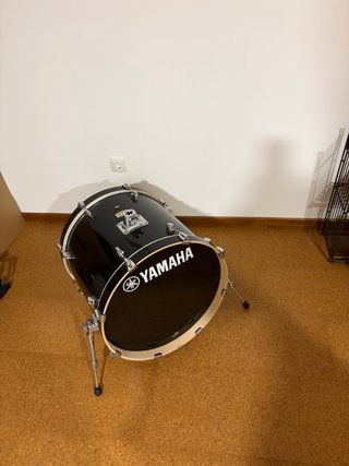 Bombo Yamaha Stage Custom 20 Negro