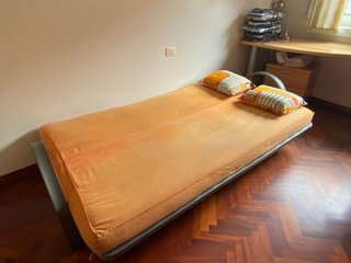 Sofá-cama naranja 4 plazas estilo retro
