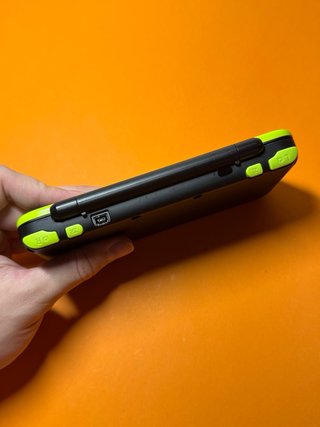 New Nintendo 2DS XL Verde