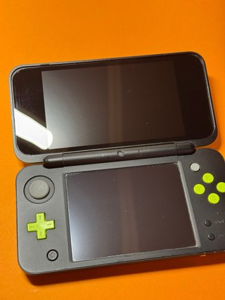 New Nintendo 2DS XL Verde