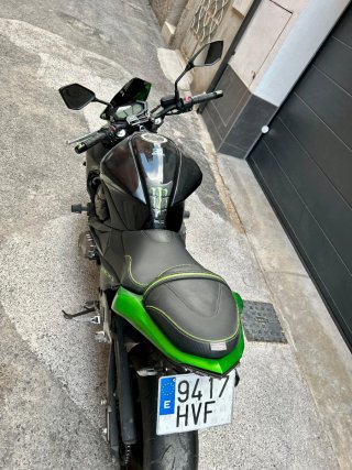 Kawasaki Z800 Negra y Verde