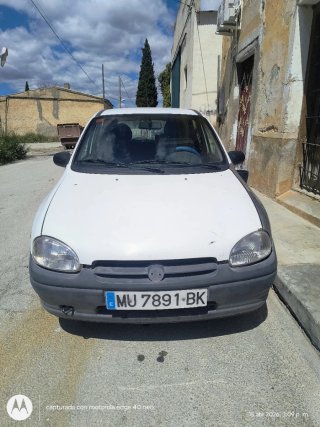 Opel corsa B 1996