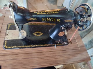 Máquina de coser antigua Singer