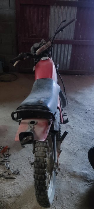 Honda MT8 antigua