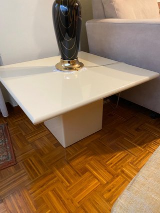 Mesa centro DM lacado beige 70x70x43