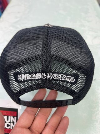 Gorra Chrome Hearts Negra y Blanca