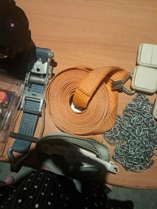 Lote de correas, cadena y más
