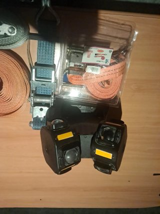 Lote de correas, cadena y más