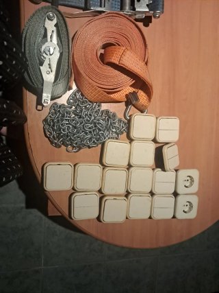 Lote de correas, cadena y más
