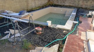 Construcción y piscinas. mantenimiento profesional