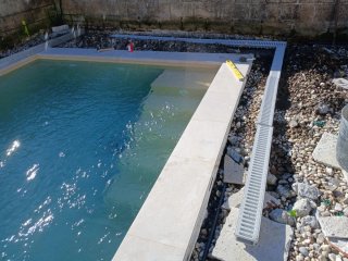 Construcción y piscinas. mantenimiento profesional