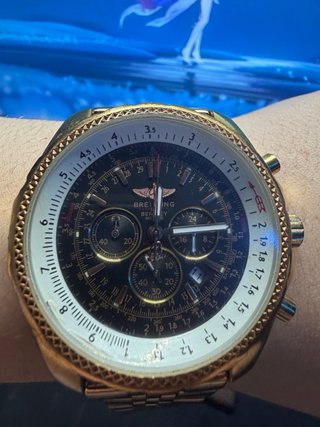 Reloj Cronógrafo Dorado (Homenaje)