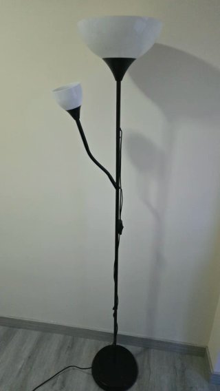Lámpara de pie IKEA Not