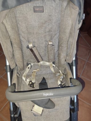 Carro Bebé trio Inglesina Aptica Gris