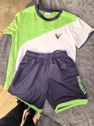 Conjunto colegio Carmelitas  Talla 14.