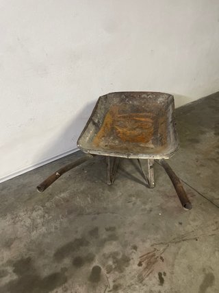 Carretilla de obra metálica
