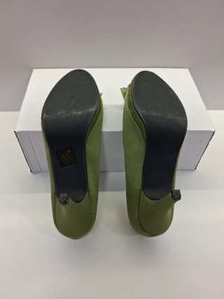 Zapatos de fiesta Pilar Burgos verdes