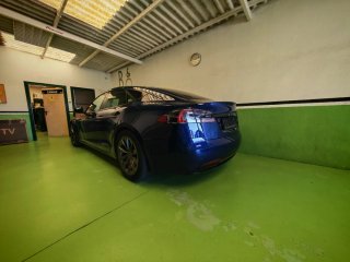 Tesla Model S 100D 2019