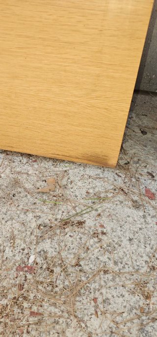 Puerta madera interior con manilla. 60€ las dos.