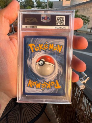 Carta Pokémon Rayquaza GX 177a PSA 9