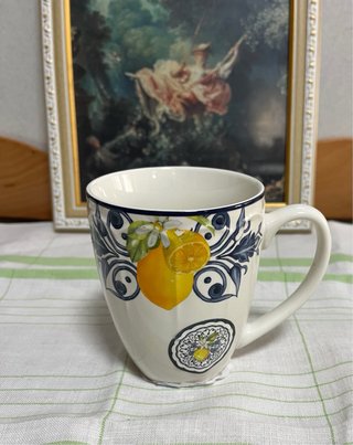 Taza cerámica con limones