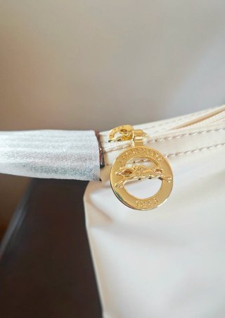 Le Pliage tamaño grande para hombros. Color beige.