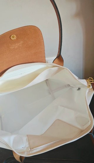 Le Pliage tamaño grande para hombros. Color beige.