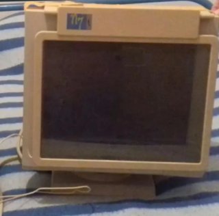 Pantalla de ordenador beige