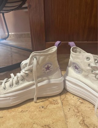 Converse Edición Limitada Blancas y Lila