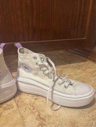 Converse Edición Limitada Blancas y Lila