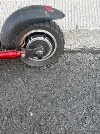 Patinete eléctrico todoterreno