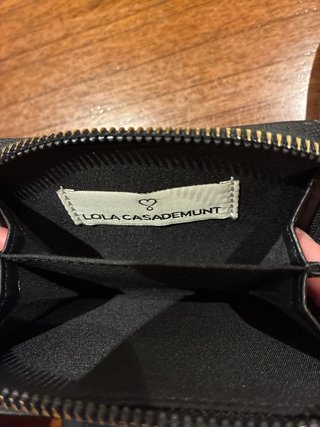 Cartera Lola Casademunt Beige y Negra