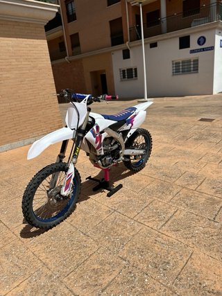 Yamaha YZ450F 2018 Motocross