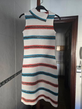 Vestido de punto entallado
