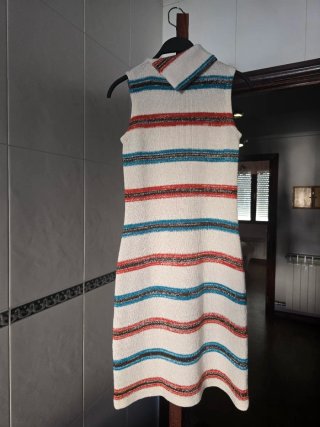 Vestido de punto entallado