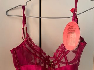 Sujetador Sexy Hunkemoller 85B Morado