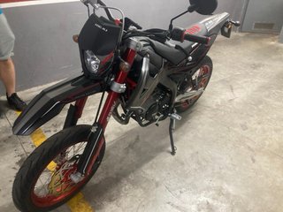 Rieju MRT SM 50 Pro Supermotard Negra/Roja