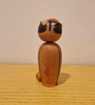 Antigua kokeshi kimono a rayas (años 50) 9cm