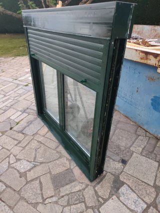 Ventana con Persiana