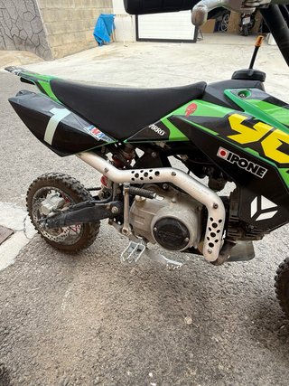 Pitbike YCF Motocross Verde y Negra de 80cc