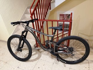 Giant Reign IMPOLUTA SUPER OFERTA!!!